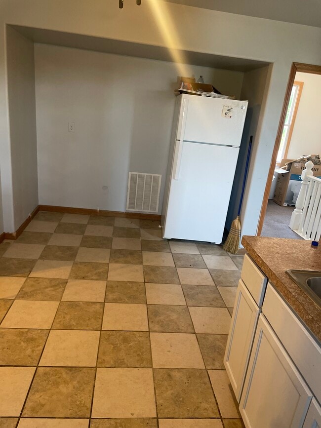 Photo - 1201 Dr Martin Luther King Dr Unit Upper
