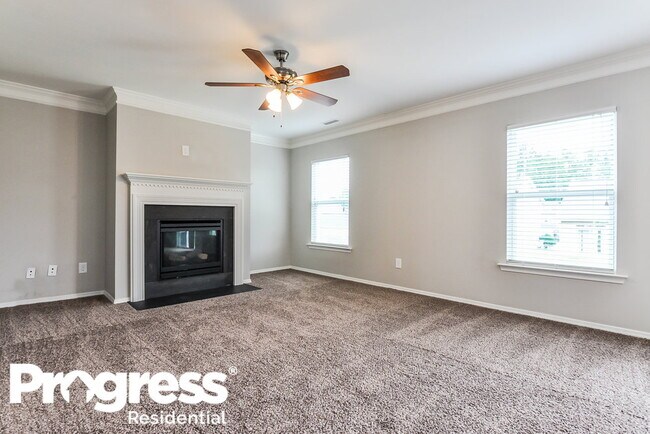 Photo - 440 Kerriann Ln