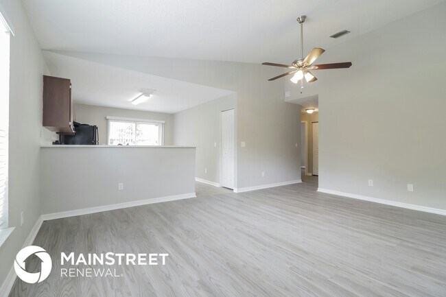 Photo - 1018 Pine Ave