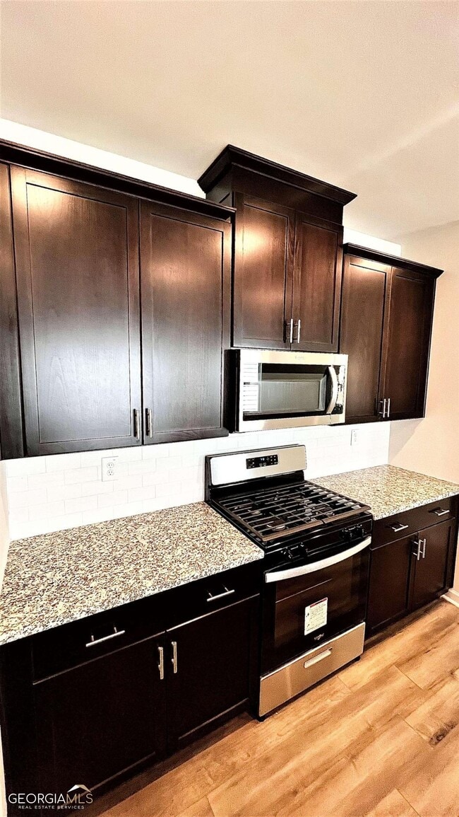 Photo - 335 Wells Cir