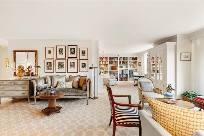 Photo - 180 Beacon St Unidad 4A