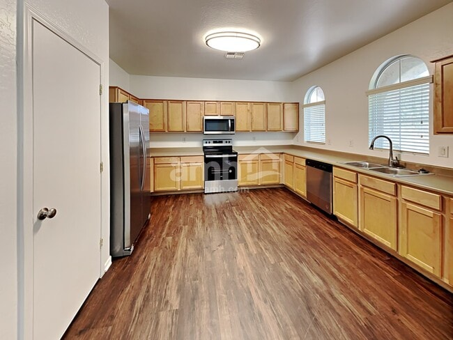 Photo - 5156 W Fulton St