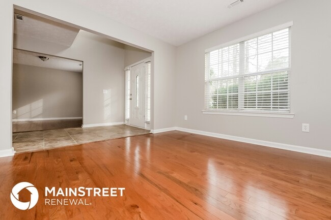 Photo - 70 Fairwoods Ct