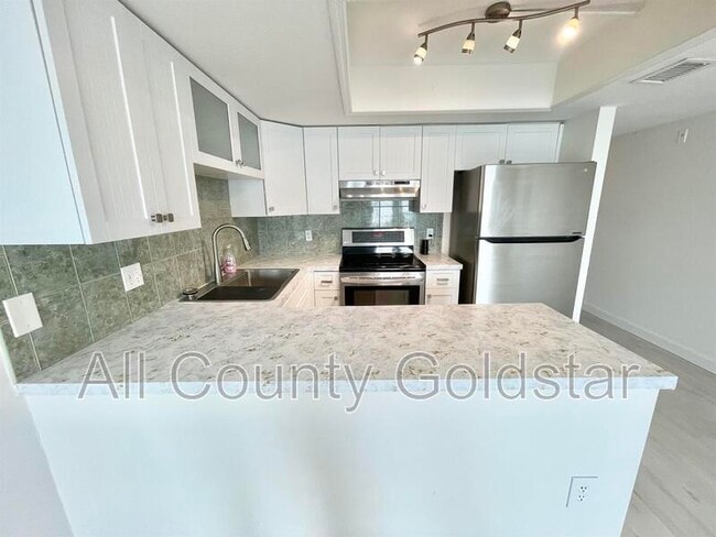 Photo - 4410 Warren Ave Unit 104