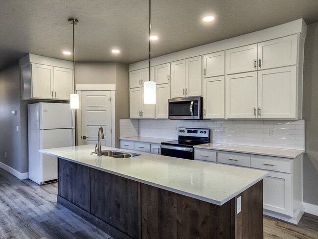 Photo - 406 S 11th St