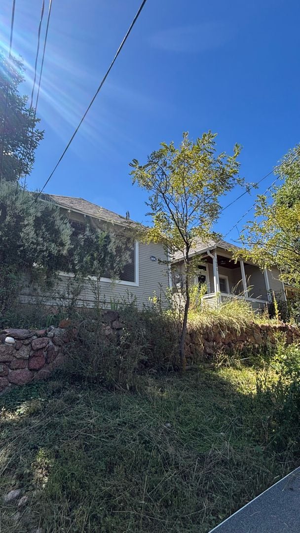 Building Photo - 103 Ruxton Ave Unit C