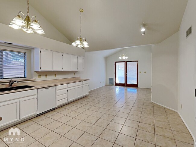 Photo - 10487 N Fairway Vista Ln House