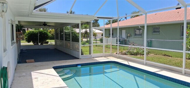 Photo - 441 Rubens Dr