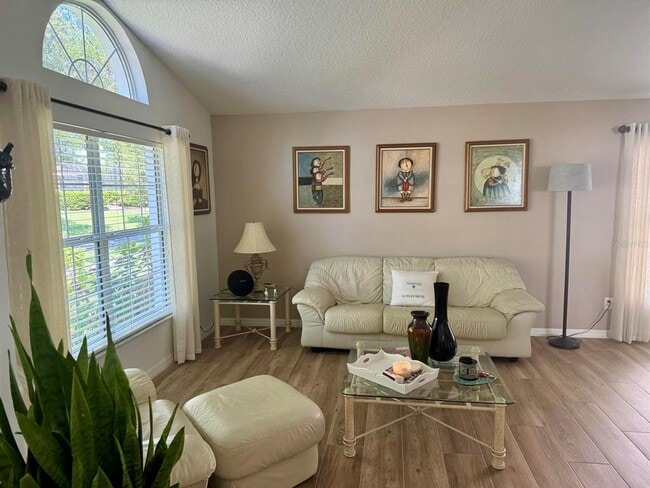 Photo - 13607 Budworth Cir