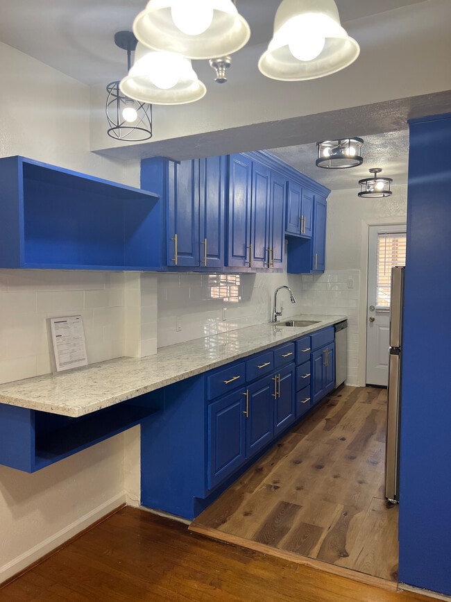 Kitchen - 609 Cortlandt St Unidad 1