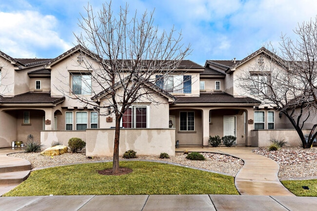 Casitas at Hidden Valley. Price Reduced!! - Casitas at Hidden Valley. Price Reduced!! House