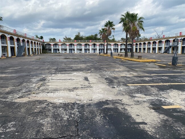 Building Photo - 15919 E Freeway Service Rd