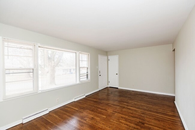 Photo - Cozy 2 Bedroom, 1 Bathroom Home