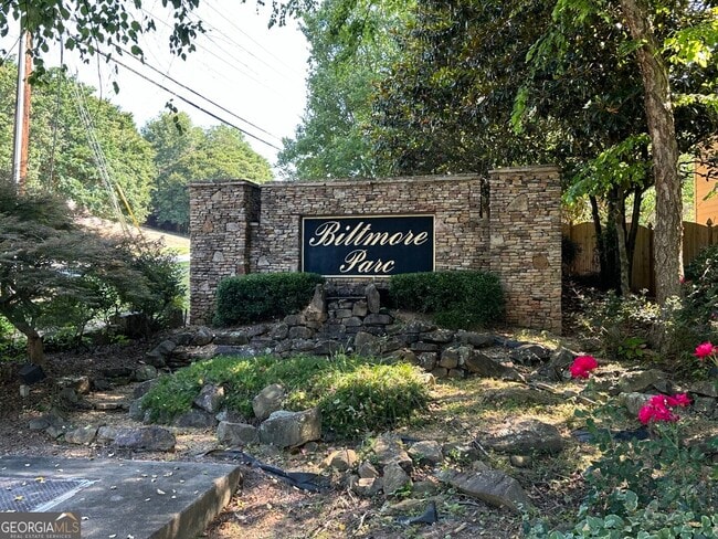 7040 Biltmore Trce