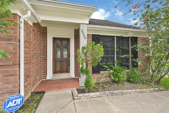 Photo - 3906 Greenwood Dr
