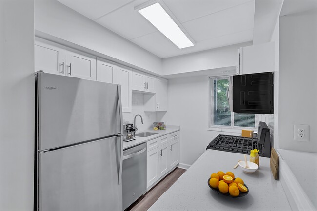 Photo - Hillstone Apartments