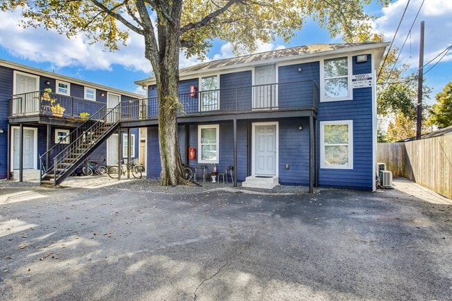 Building Photo - 1009 Enid St Unit B Rental