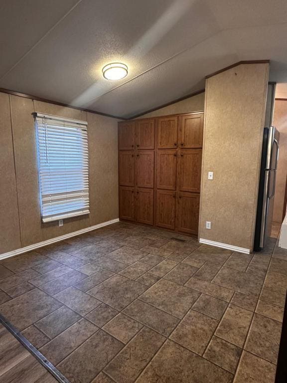 Photo - 886 Clark St