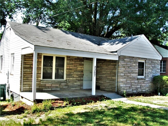 Building Photo - 2307 Parkside Ave