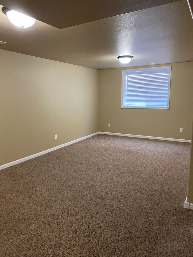 Photo - 3 Bedroom House with a 2 Garage in Heights