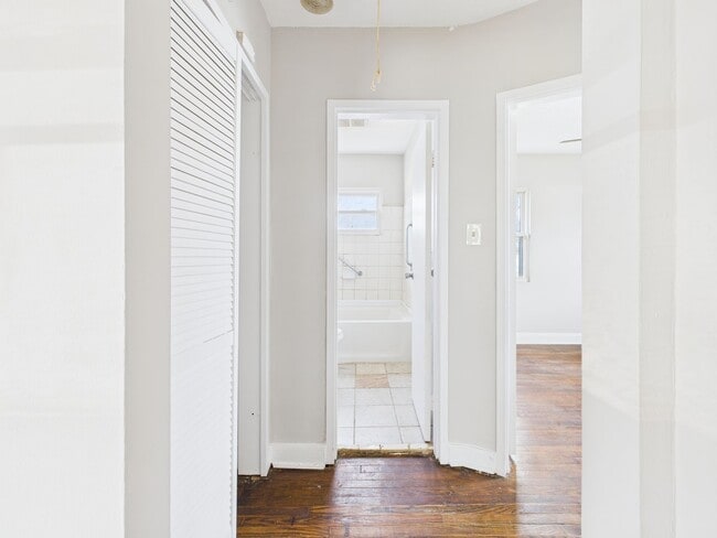 Photo - 2606 Redwood Ave