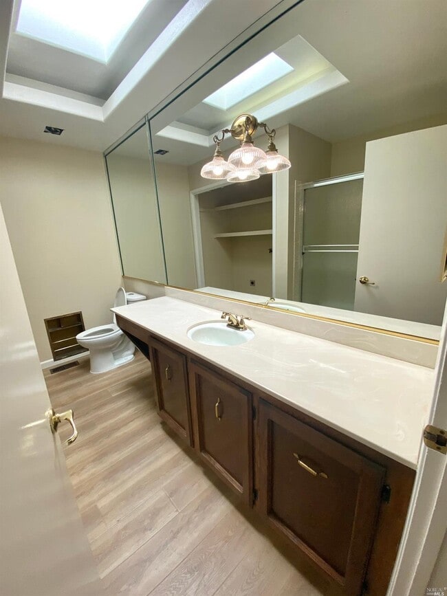 Photo - 723 Brookside Dr