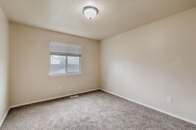 Photo - Beautiful home located in sought after Sundance Subdivision