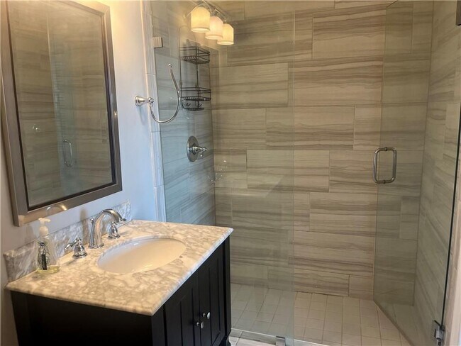 Photo - 199 14th St NE