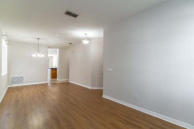 2600 Deansgate Ct