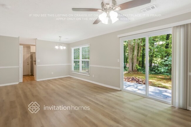 Photo - 921 Dawn Ct SE