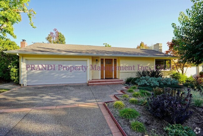 Building Photo - Quality Greenbrae Home, Close Distance to ...