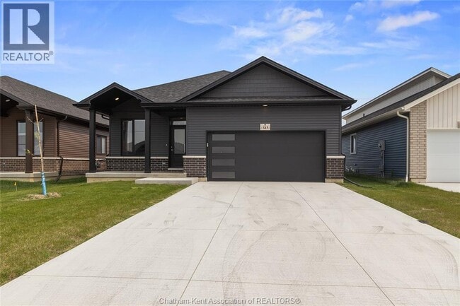 Photo - 131 Grassland Grv