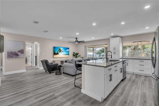 Photo - 2544 Carlisle Pl