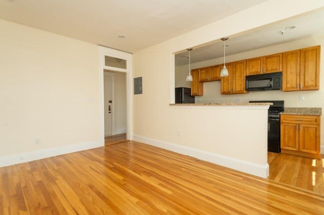 Photo - 276 Chestnut Hill Ave Unidad 22A