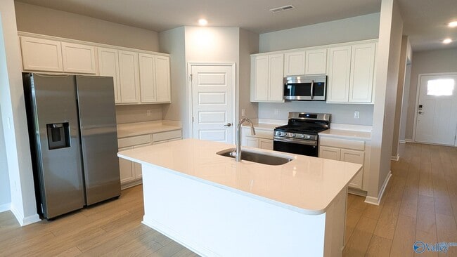 Photo - 207 Shangrila Wy