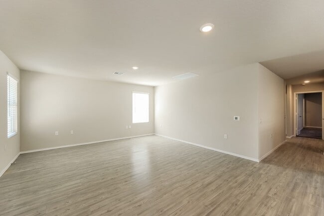 Photo - 13411 Ashworth Blvd