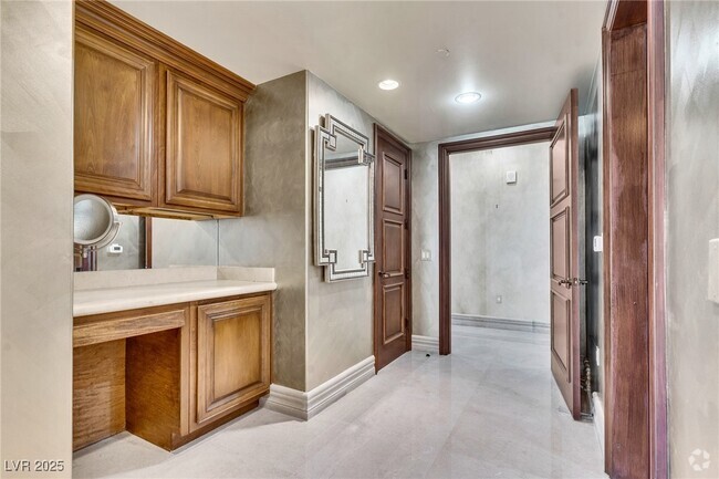 Building Photo - 9103 Alta Dr Unit 1502 Rental