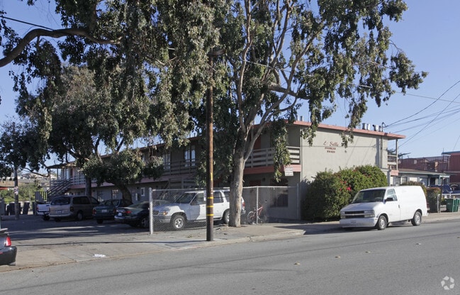1211-1221 La Salle Ave