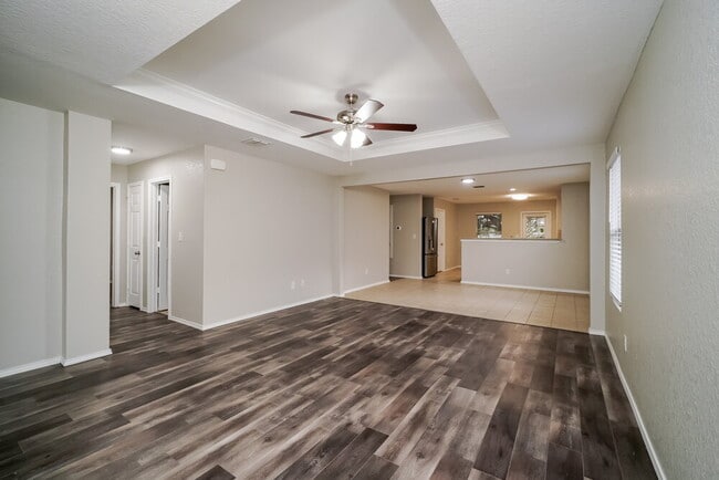 Photo - 818 Cowhide Dr