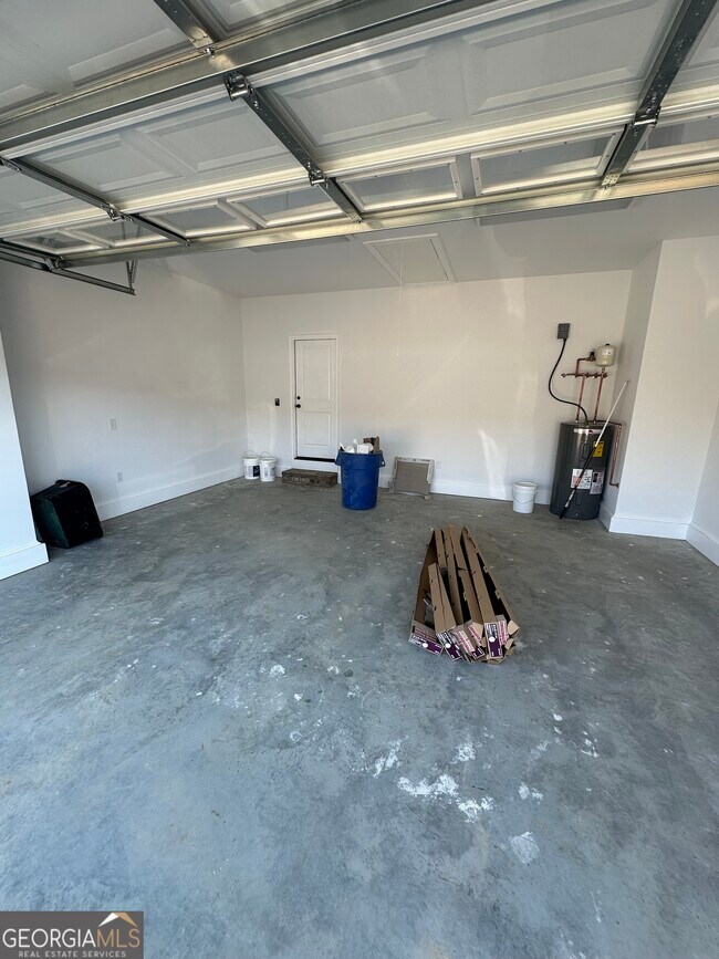 Photo - 227 Regency Ln SW