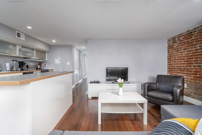 Photo - 2452 1/2 18th St NW Unit ID1034721P
