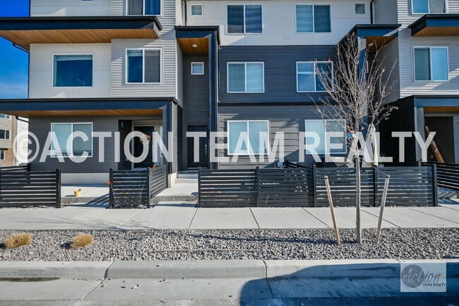 Building Photo - 304 S 1150 W Rental