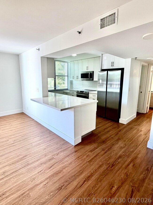955 Egret Cir Unit 211