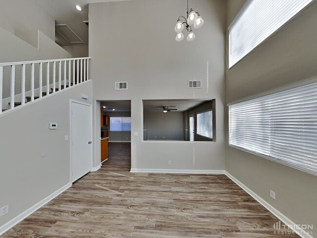 Photo - 1933 Desert Sage Ave