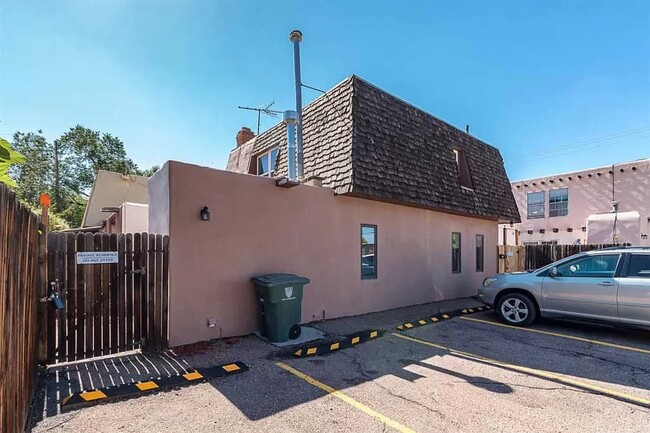 Photo - 1043 W Don Diego Ave Townhome