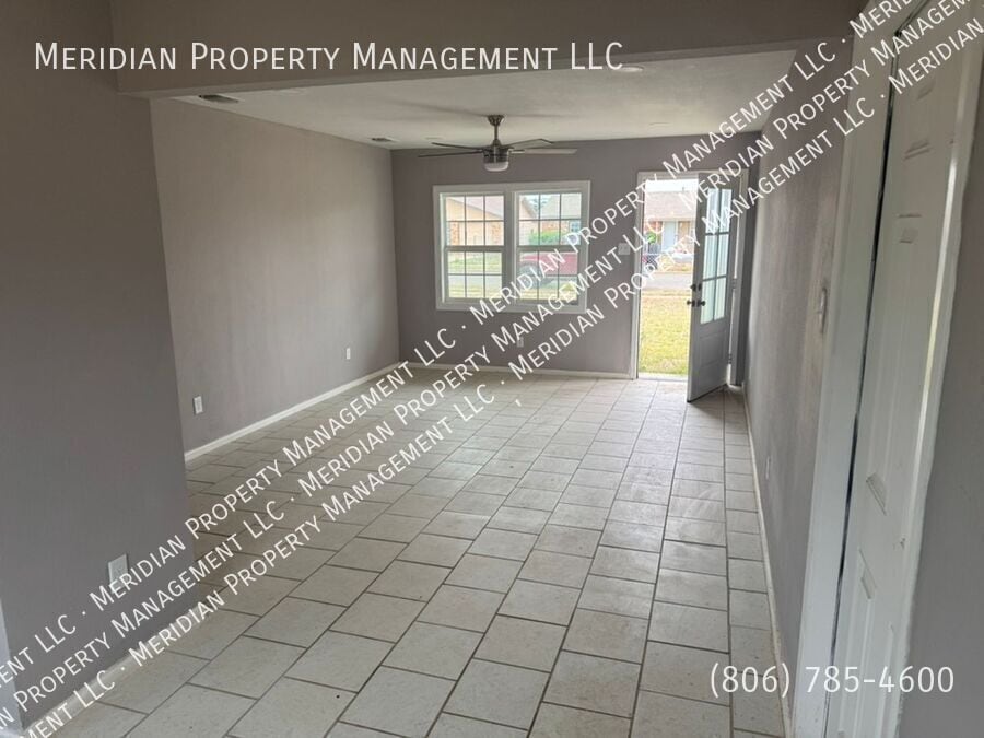 Photo - 1815 E Amherst-