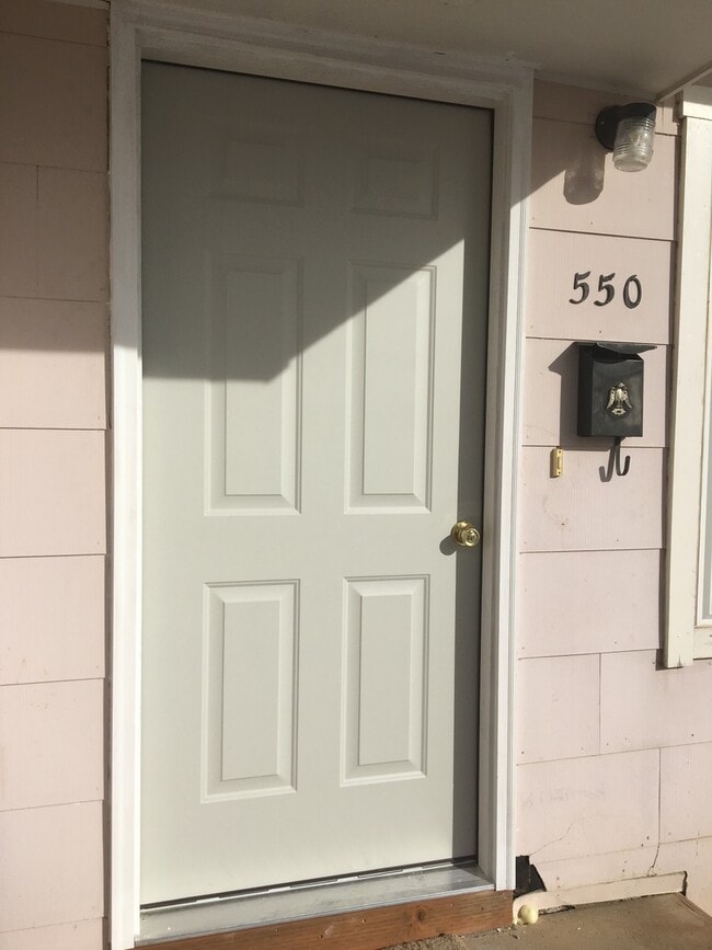 Photo - Great Location - 2 bedroom 1 bath duplex unit