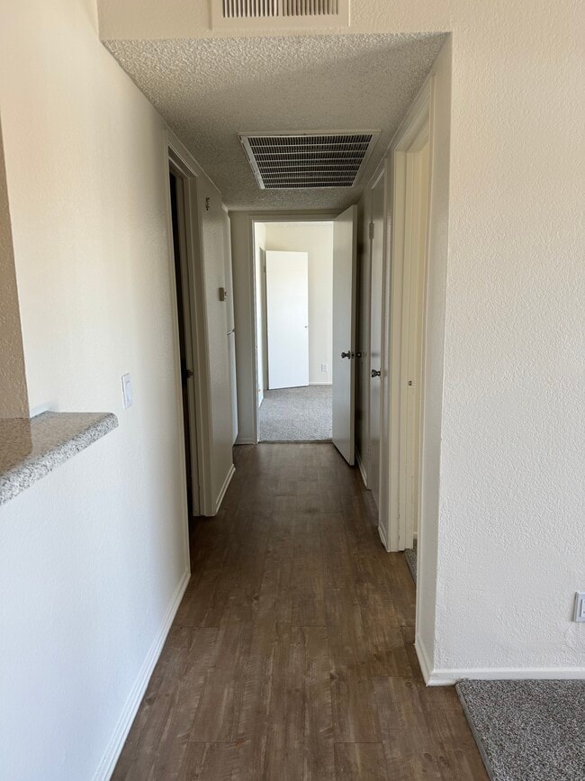 Las Palmas Apartments