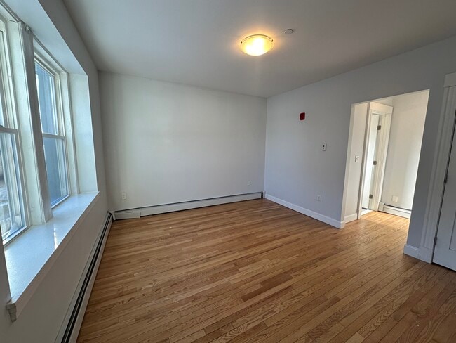 Photo - 231 Lafayette St Unit 4