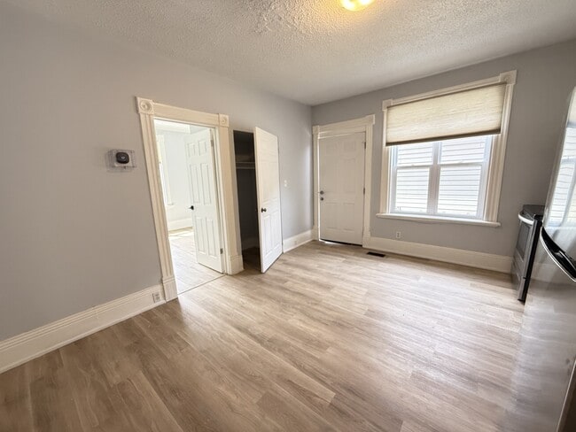Photo - 79 Murray St